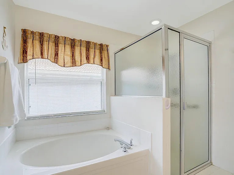 5335 Vernio Ln — Photo 26