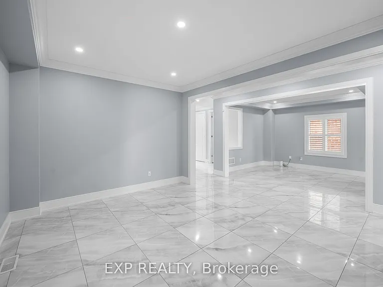 35 Tyndall Dr — Photo 13