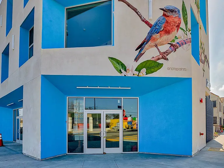 Catalina West Adams — Photo 4