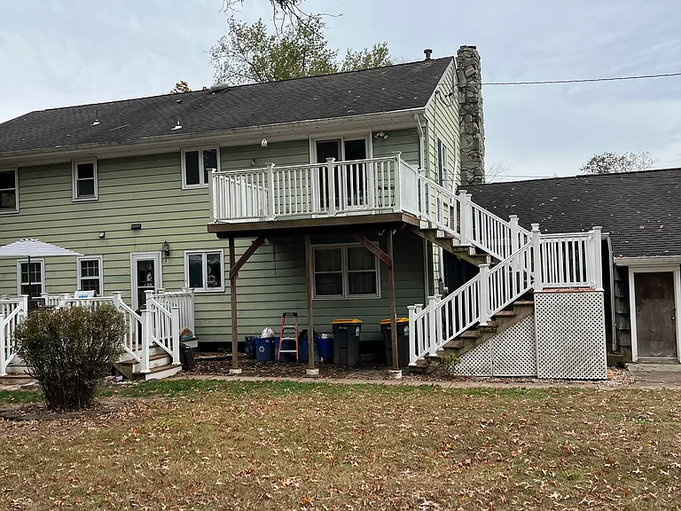 788 Clawson Ave — Photo 3