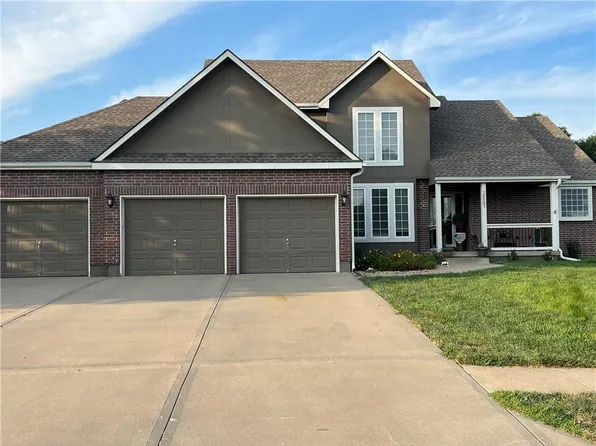 22507 Settler Cir, Peculiar, MO 64078