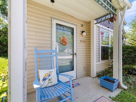 3rd image of 4133 W Heritage Way
