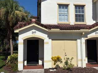 257 SE Kitching Cir, Stuart, FL 34994
