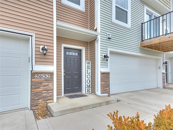 4th image of 2632 NW Lois Ln