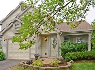 361 Trailside Ct, Carol Stream, IL 60188