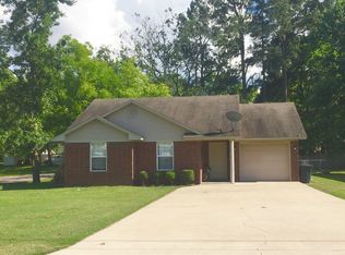110 NE 7th St, Atkins, AR 72823
