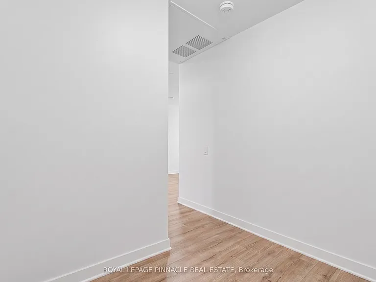 460 Gordon Krantz Ave #209 — Photo 27