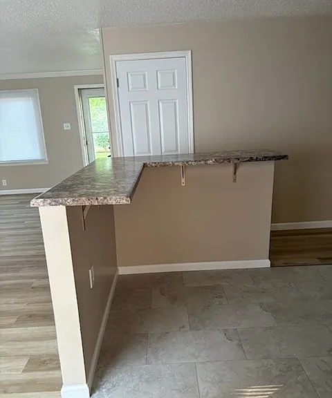 1151 Esquire Dr — Photo 3