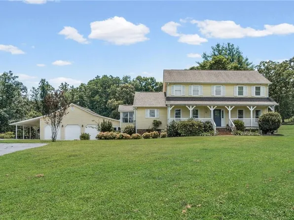 4634 Highland Cir, Gainesville, GA 30506