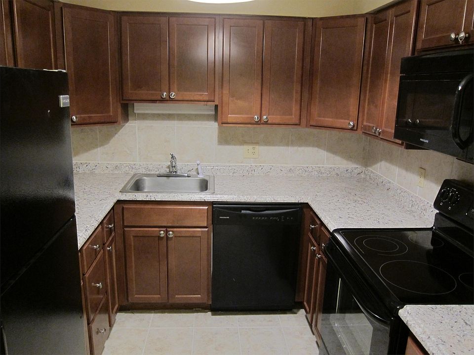 1st image of 3827 Shenandoah Ave #B