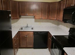 3827 Shenandoah Ave #B, Saint Louis, MO 63110