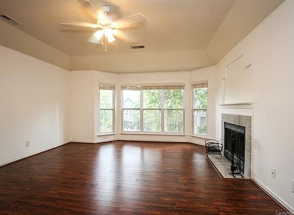 3rd image of 517 Graham St #3E