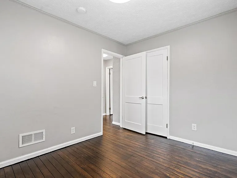 110 S Bromfield Rd — Photo 14