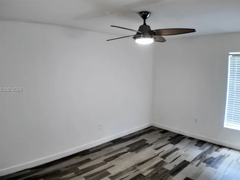2138 SW 6th St #101 — Photo 20