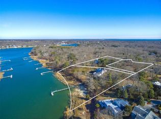 1985 Meday Ave, Mattituck, NY 11952