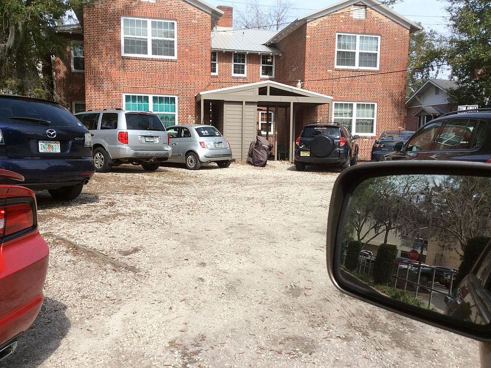 2nd image of 1227 SW 4th Ave