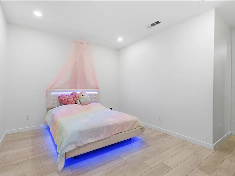 23768 Wilcox Dr — Photo 9