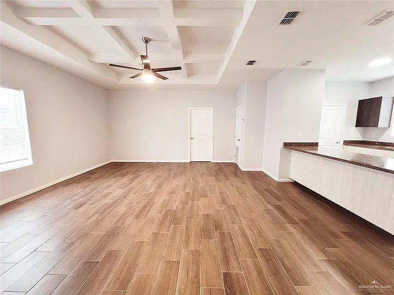 3501 Fuerte Ave #2 — Photo 6