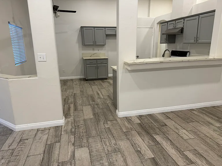 4808 Independence Ct — Photo 13