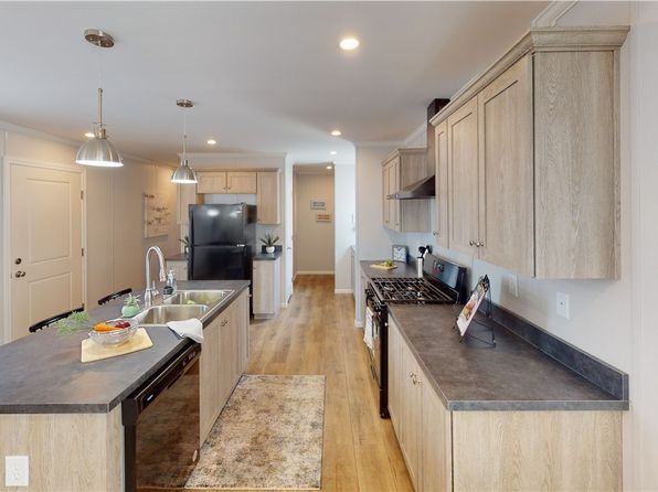 310 Ash St, Saltlick Township, PA 15462