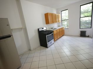 101 Java St APT 3L, Brooklyn, NY 11222