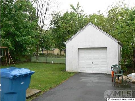 2nd image of 594 Putman Ave
