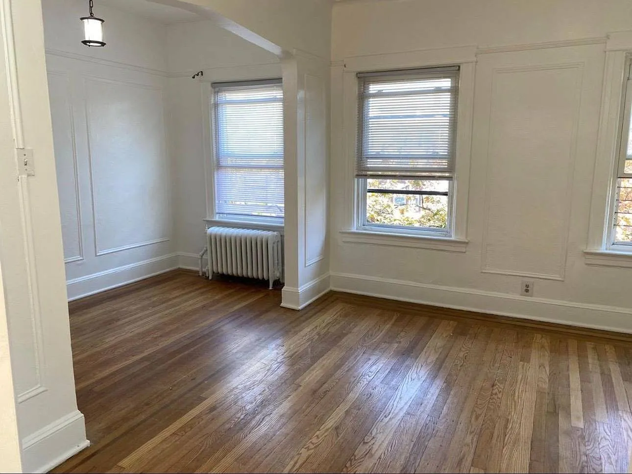 3 bed, 1.0 bath, 900 sqft, $3,000 — Photo 2