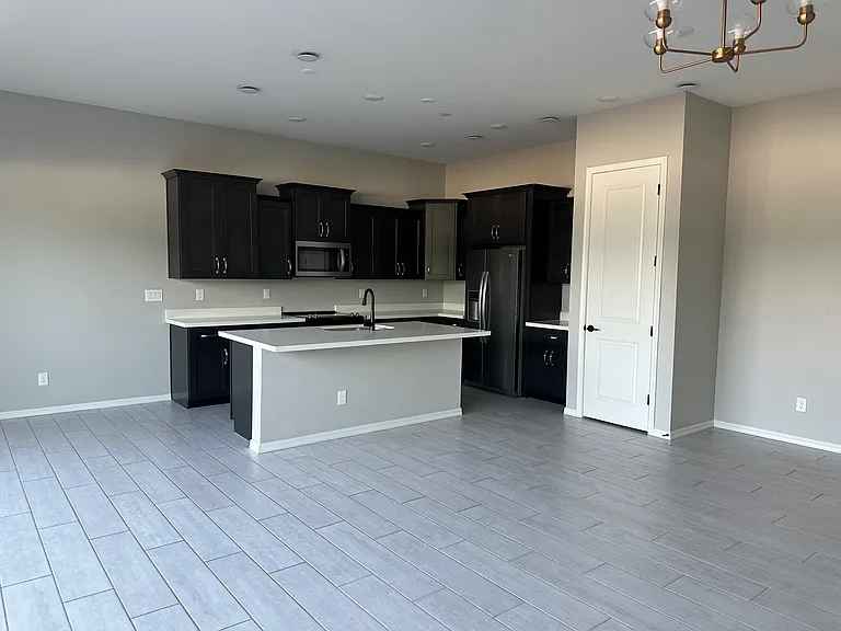 202 E Markwood Dr — Photo 6