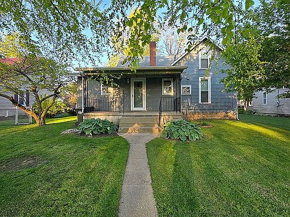 5th image of 310 Henry St