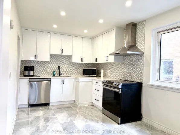 72 Pynford Cres, Toronto, ON M3A 1W8