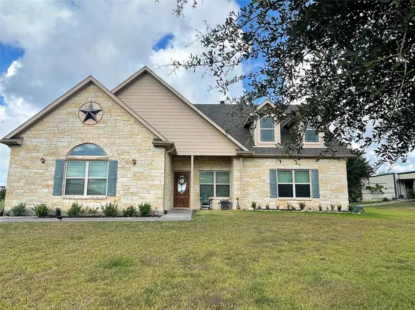 3390 Success Ct, Brenham, TX 77833