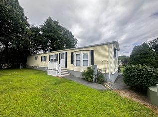 67 Leisurewoods Dr, Rockland, MA 02370