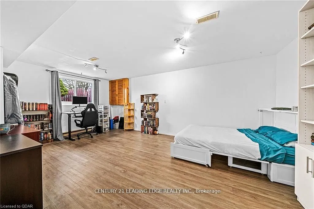 2 bed, $1,650 — Photo 4