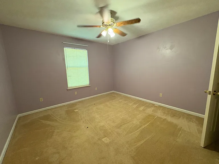 460 Merlin Ct — Photo 9