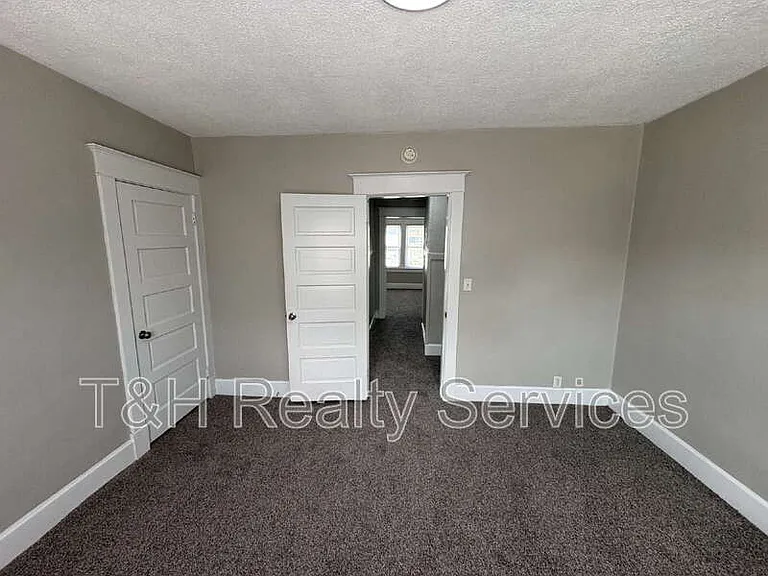 22 E Parkview Ave — Photo 14