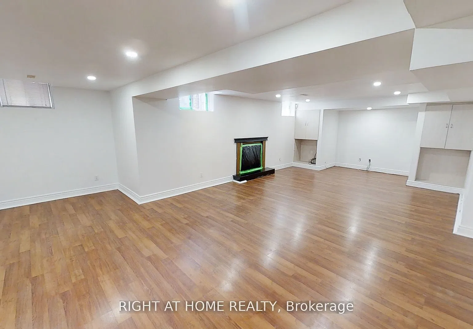 2 bed, $2,400 — Photo 3