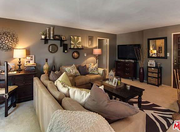 3rd image of 1323 S Carmelina Ave APT 201