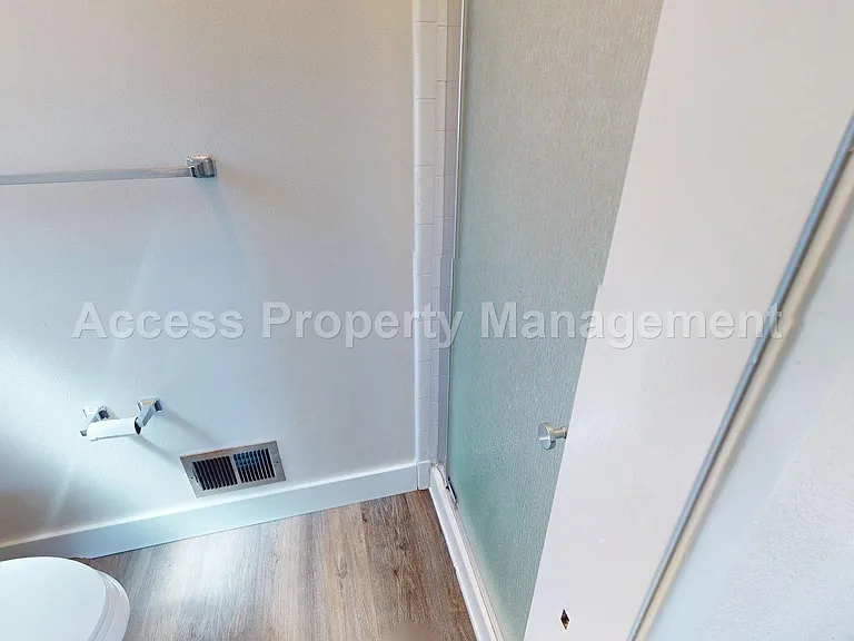 1441 Montclair Dr — Photo 31