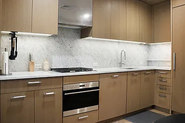 Rented by R New York