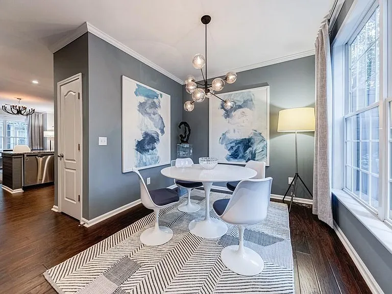 1146 Village Ct SE — Photo 13
