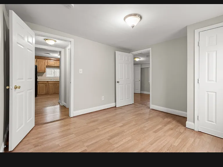 805 Eastern Ave — Photo 40