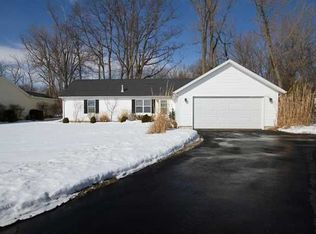 1130 Sand Ridge Rd, Bowling Green, OH 43402