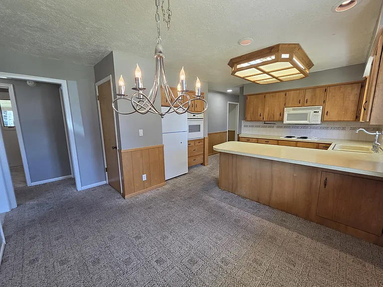 297 Dove Ave — Photo 7