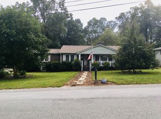 210 Thornwood Dr, Taylors, SC 29687