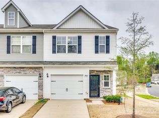 10002 Brittondale Ln, Charlotte, NC 28215