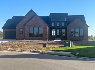 2348 N Sagebrush Ct, Wichita, KS 67230