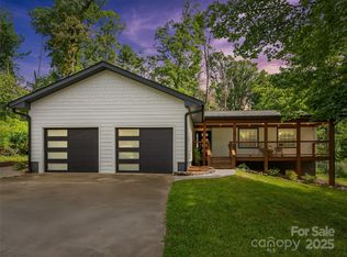 122 White Oak Road Ext, Arden, NC 28704