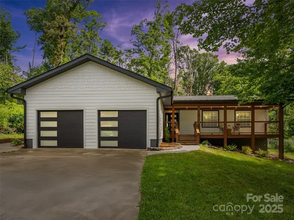 122 White Oak Road Ext, Arden, NC 28704