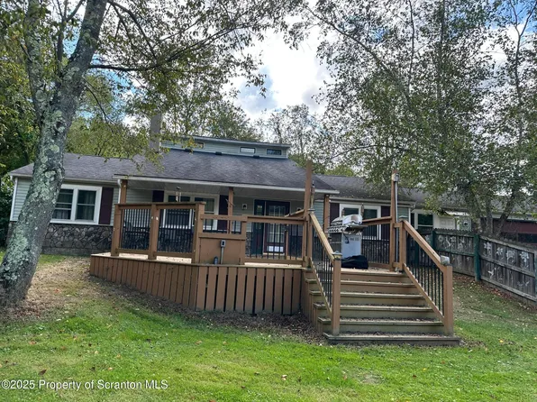 162 Highland Rd, Dalton, PA 18414