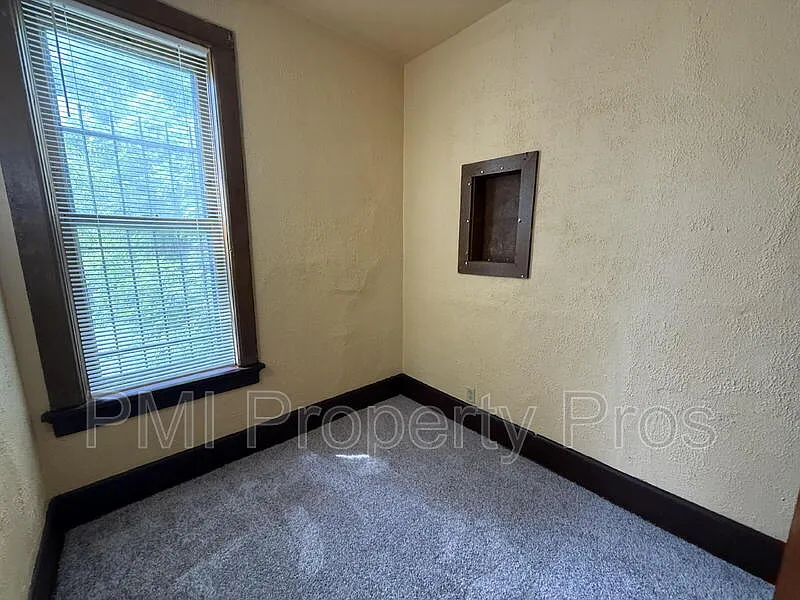 2 bed, 1.0 bath, 626 sqft, $1,150 — Photo 1
